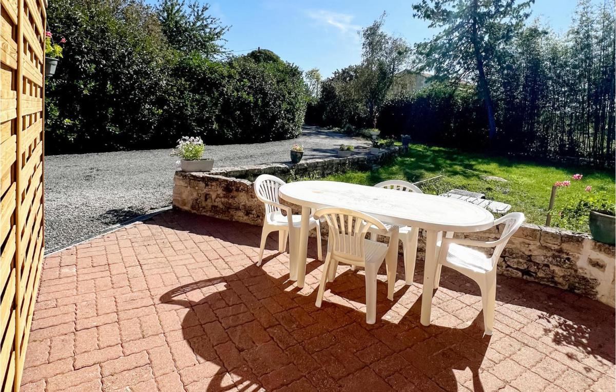 2 Bedroom Awesome Home In Coulon