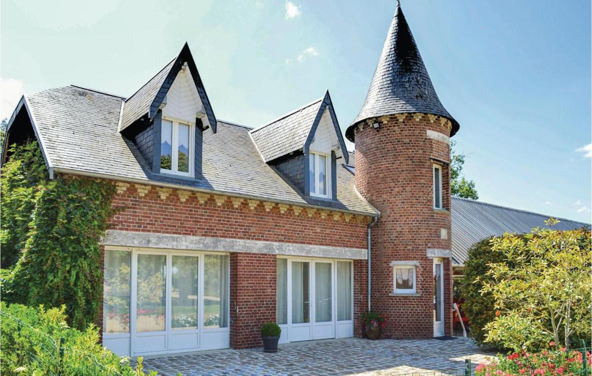 3 Bedroom Stunning Home In Roisel
