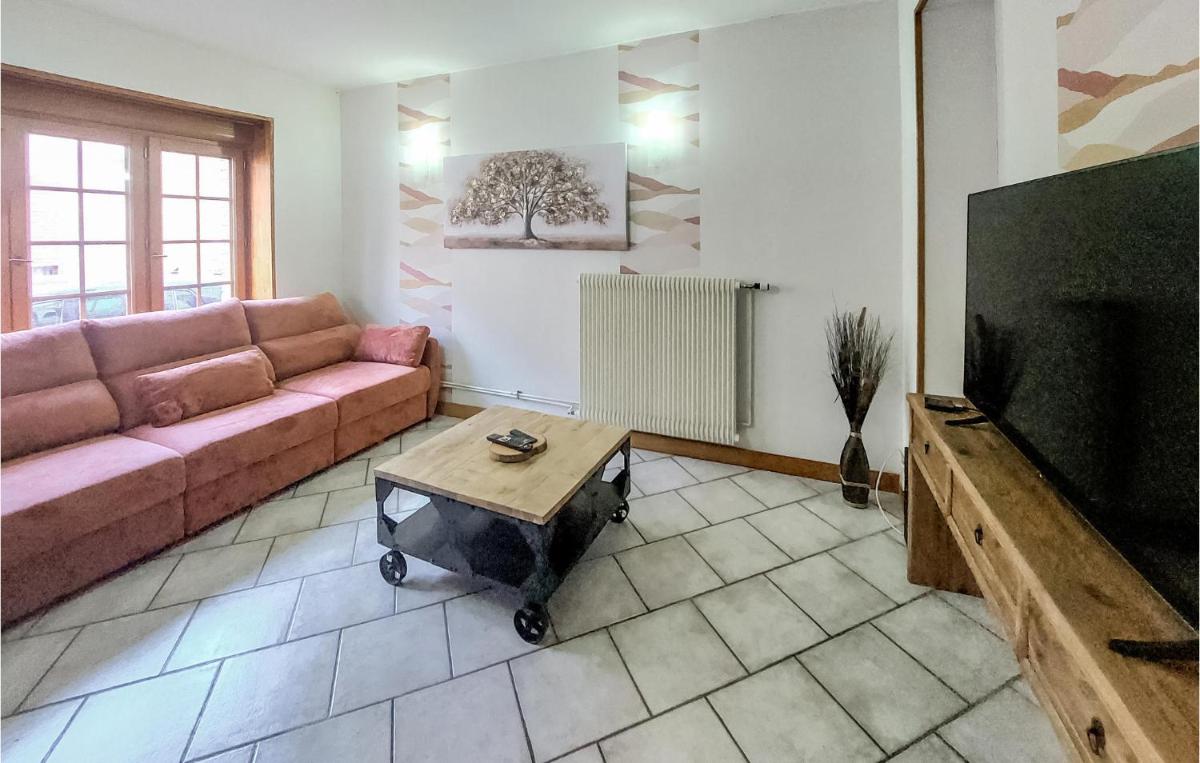 4 Bedroom Amazing Home In Grand-Fort-Philippe