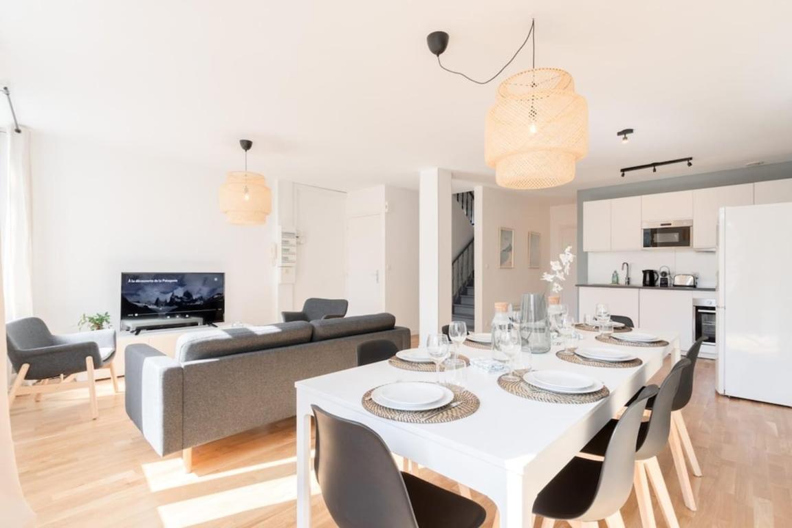 Apartment in a new residence with parking
