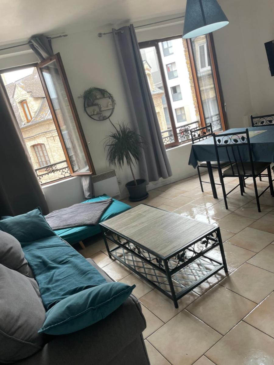 Appartement 1 chambre, dieppe centre draps non inclus