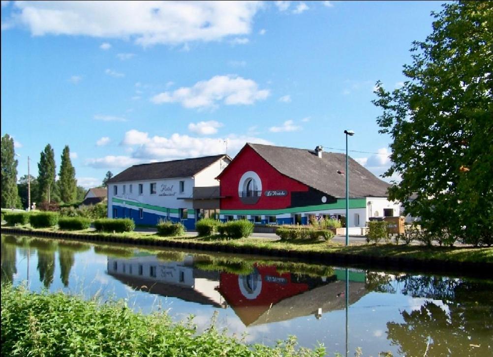 Auberge La Péniche