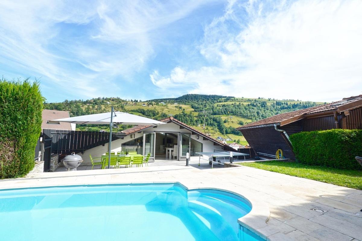 Bargkass - Vue montagne, piscine et jacuzzi