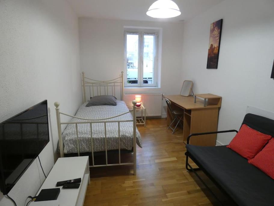 Beau studio proche tous commerces