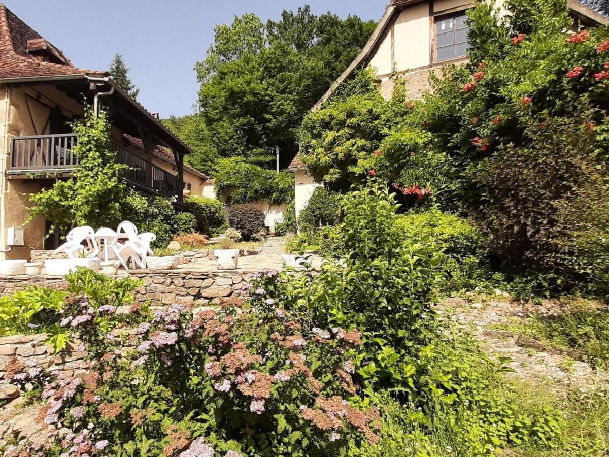 Beautifully renovated house with private pool