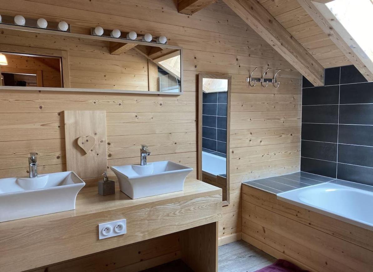 Chalet de Luxe Spacieux -12 pers- Sauna & Jacuzzi