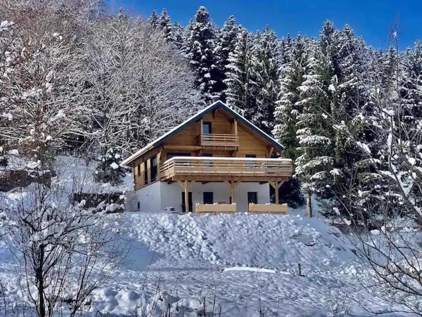 CHALET LES 2 MARMOTTES Bain nordique, Pétanque