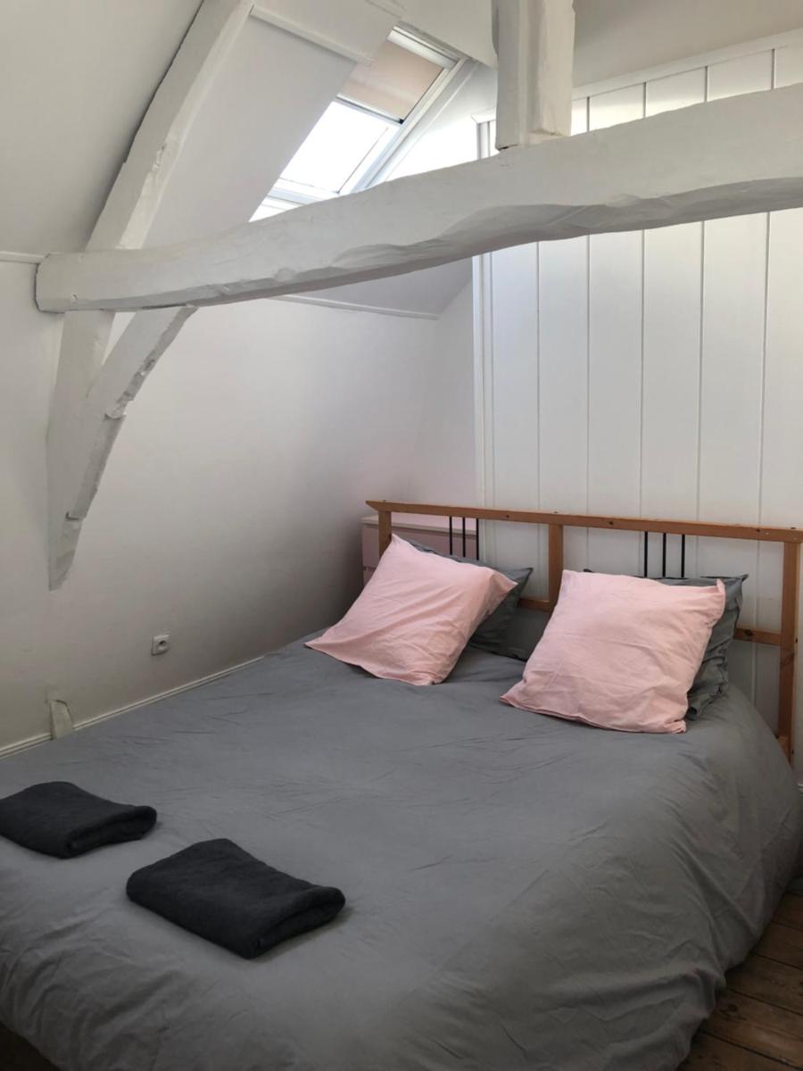Chambre dans maison cosy Sdb et wc communes