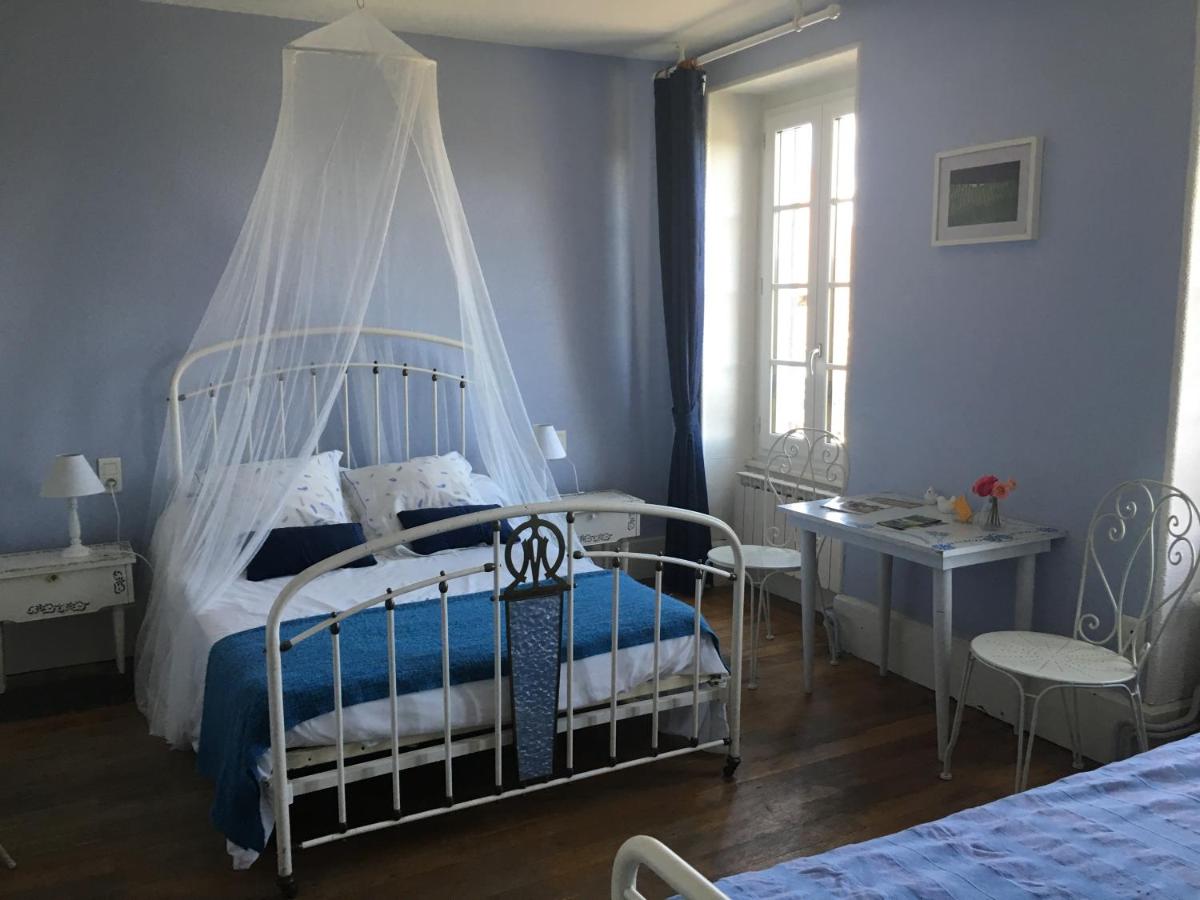Chambres d'hôtes et Roulotte Au Bonheur Du Parc
