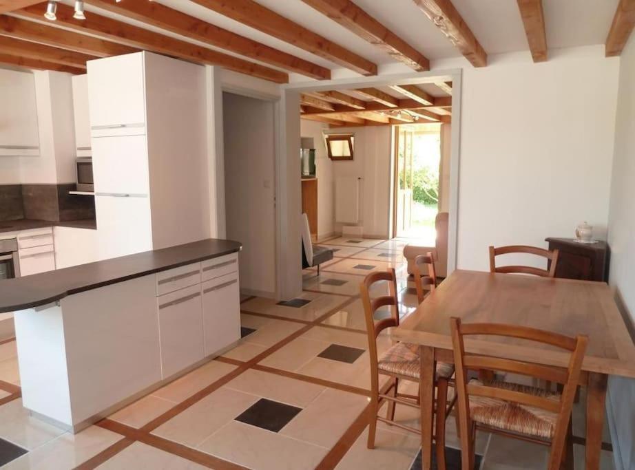 Gîte des Cèdres Ferienwohnung à Ameugny Taizé Cluny