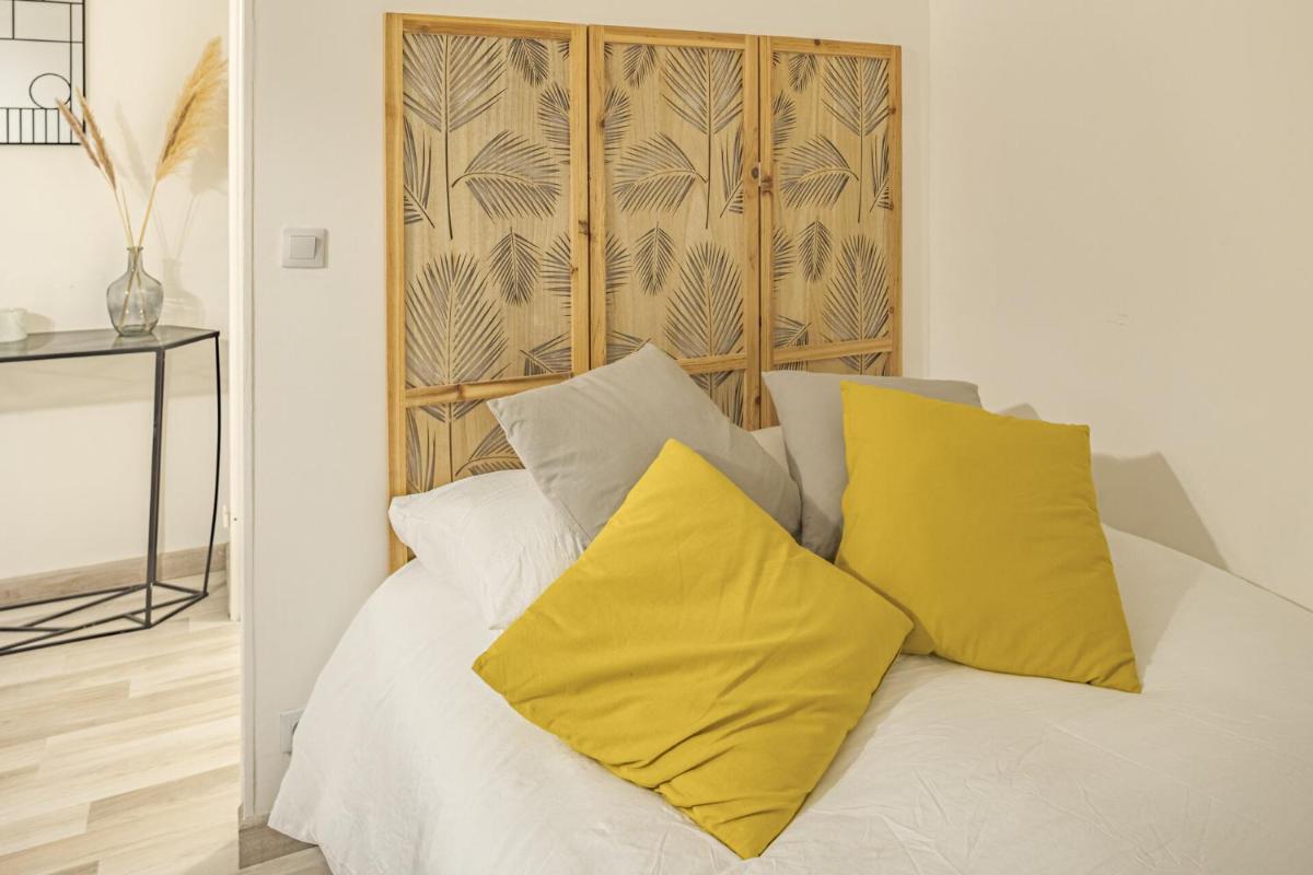 Julia Home, madamedemconciergerie