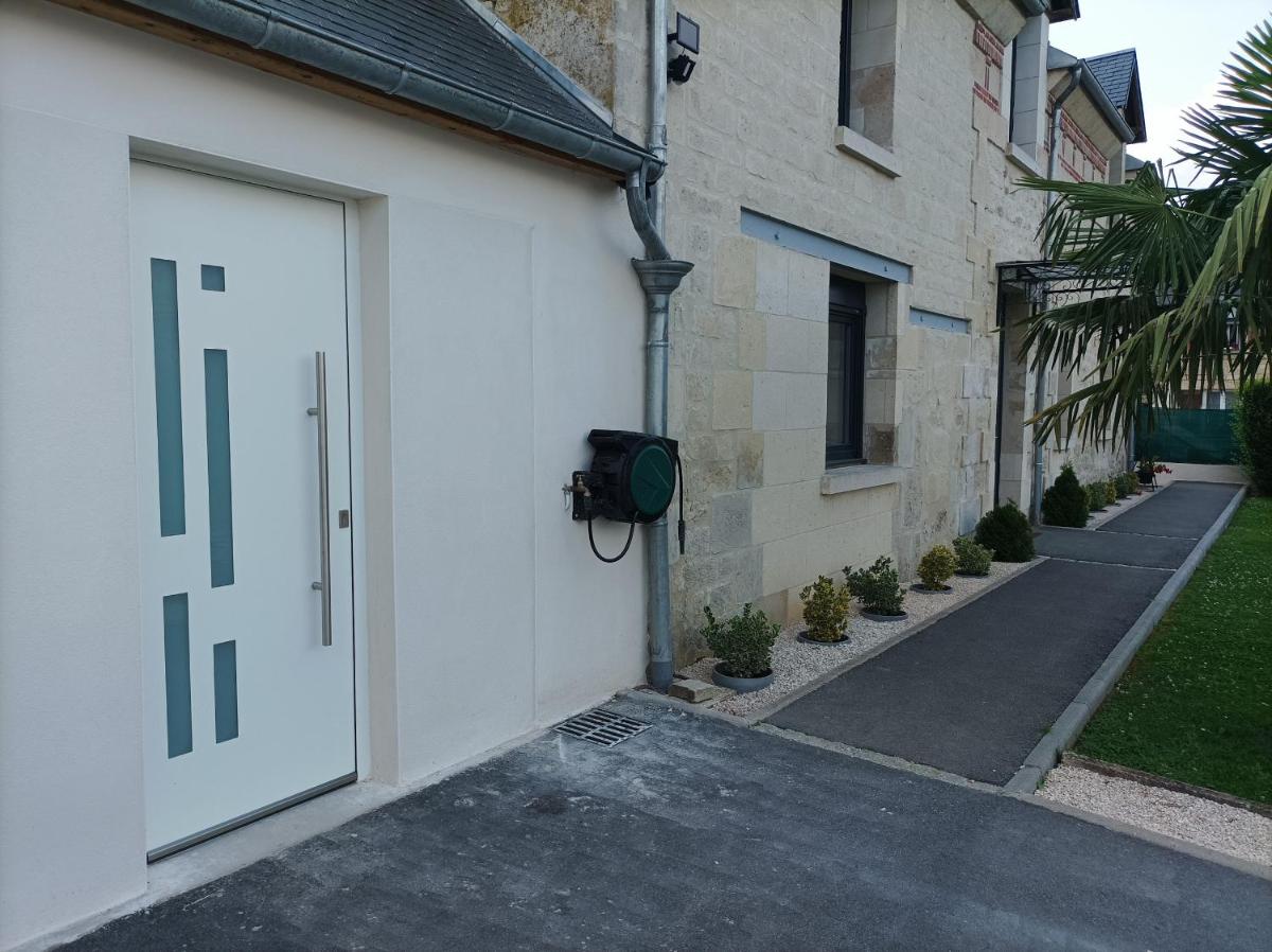 L' Har & Lam