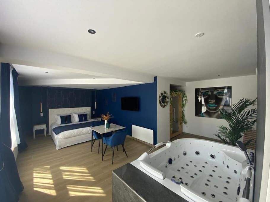 La Suite Saphir – spa privatif