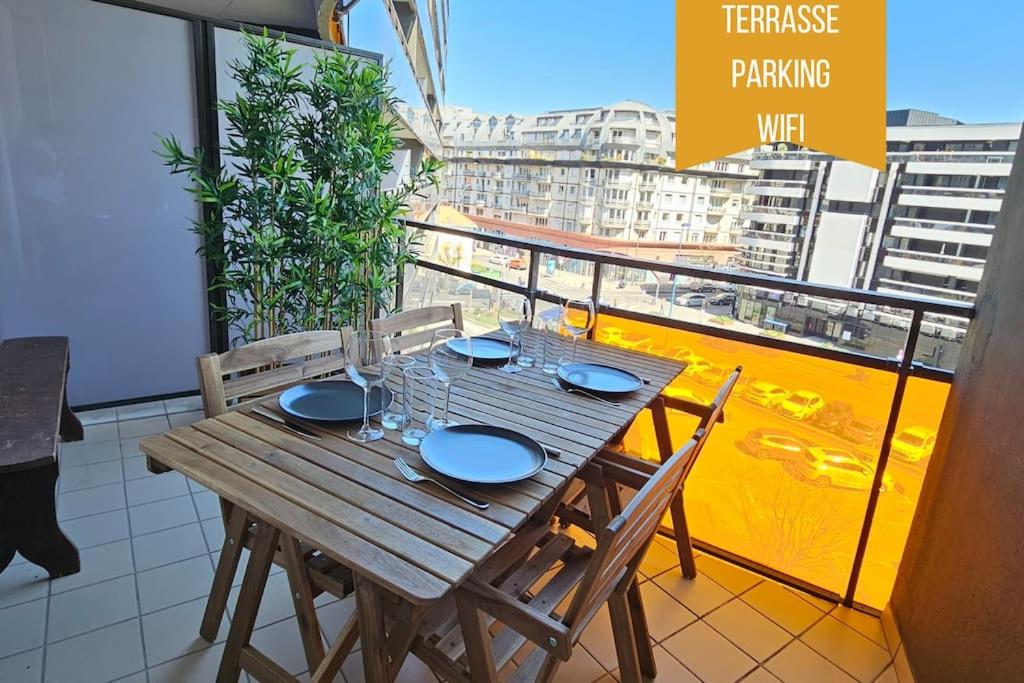 Le 19 - Terrasse - Parking - Wifi