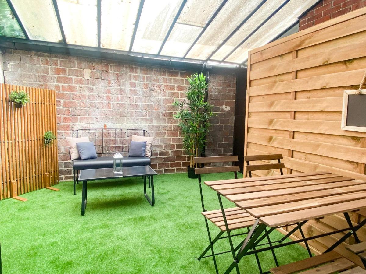 Le Cocon Citadin, Terrasse couverte, Gare Wifi