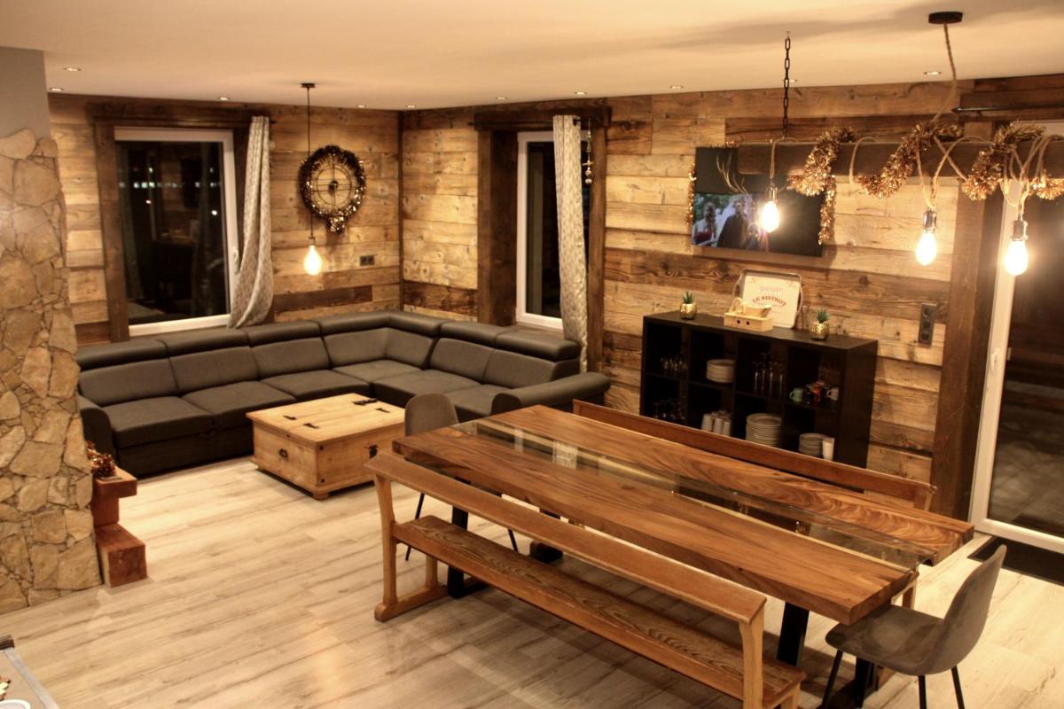 Le joli bois 12 personnes 5/ch spa/sauna Gérardmer
