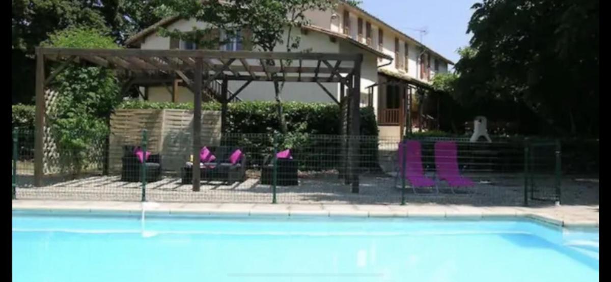 Les Roseries Boutique Gite