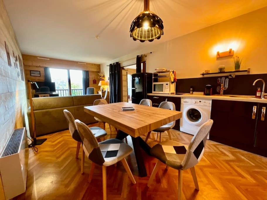 Les Xettes, bel appartement style chalet & balcon