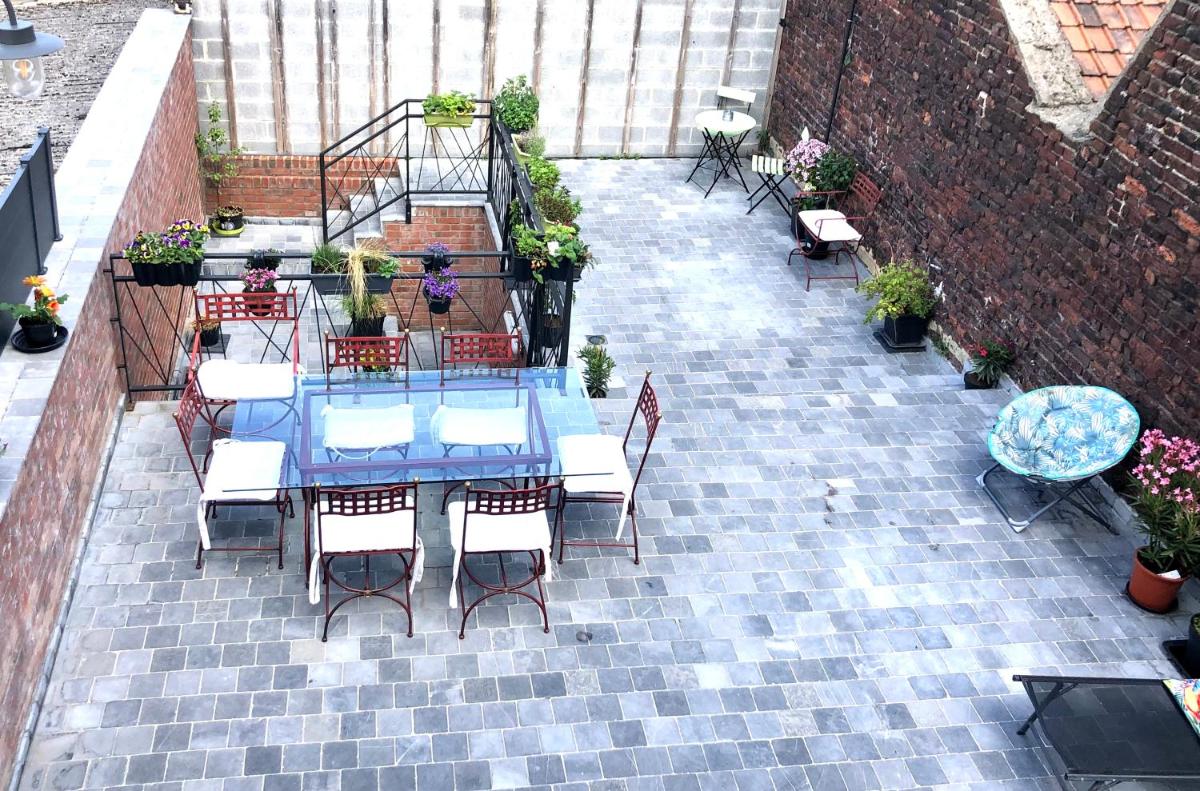 Loft atypique 192m2, terrasse, aux portes de Lille