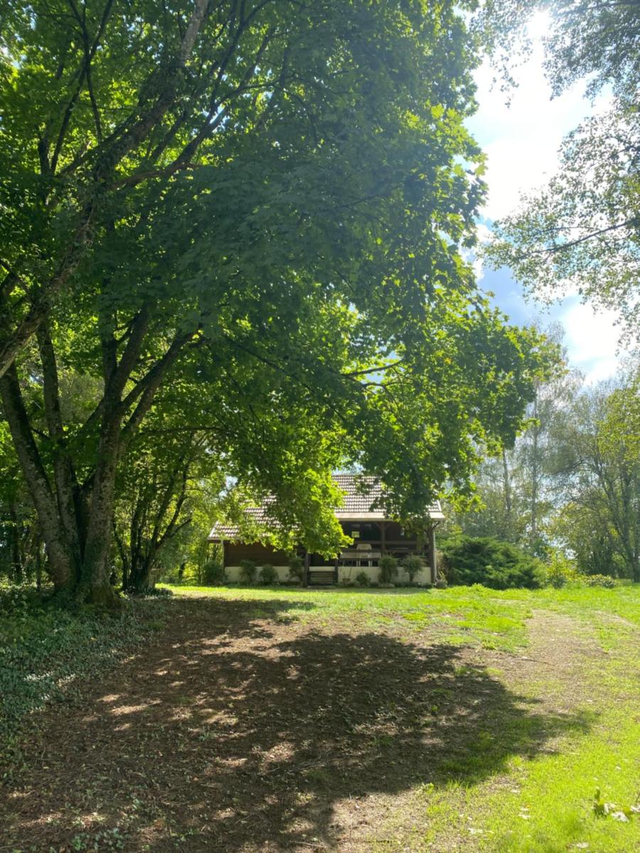 Maison 2 chambres proche Dijon chalet niché dans la nature