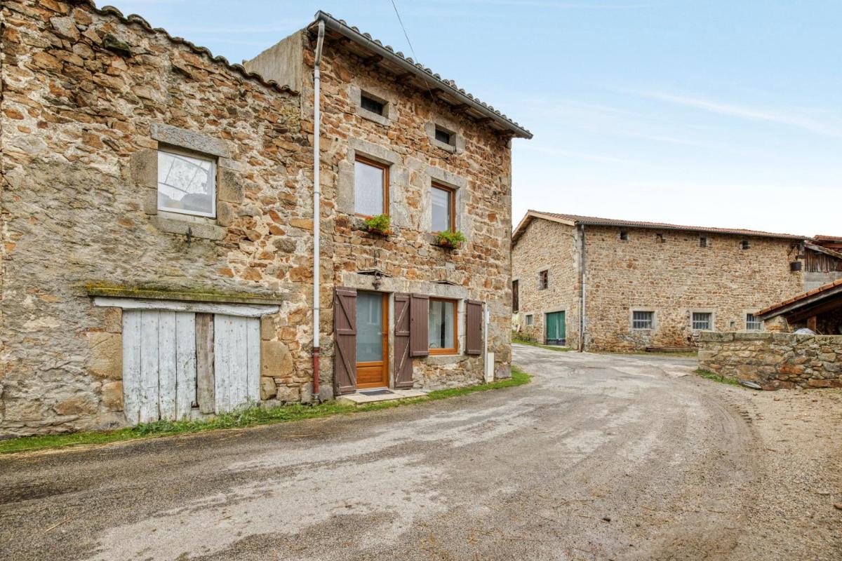 Maison charmante a Valprivas avec jardin prive