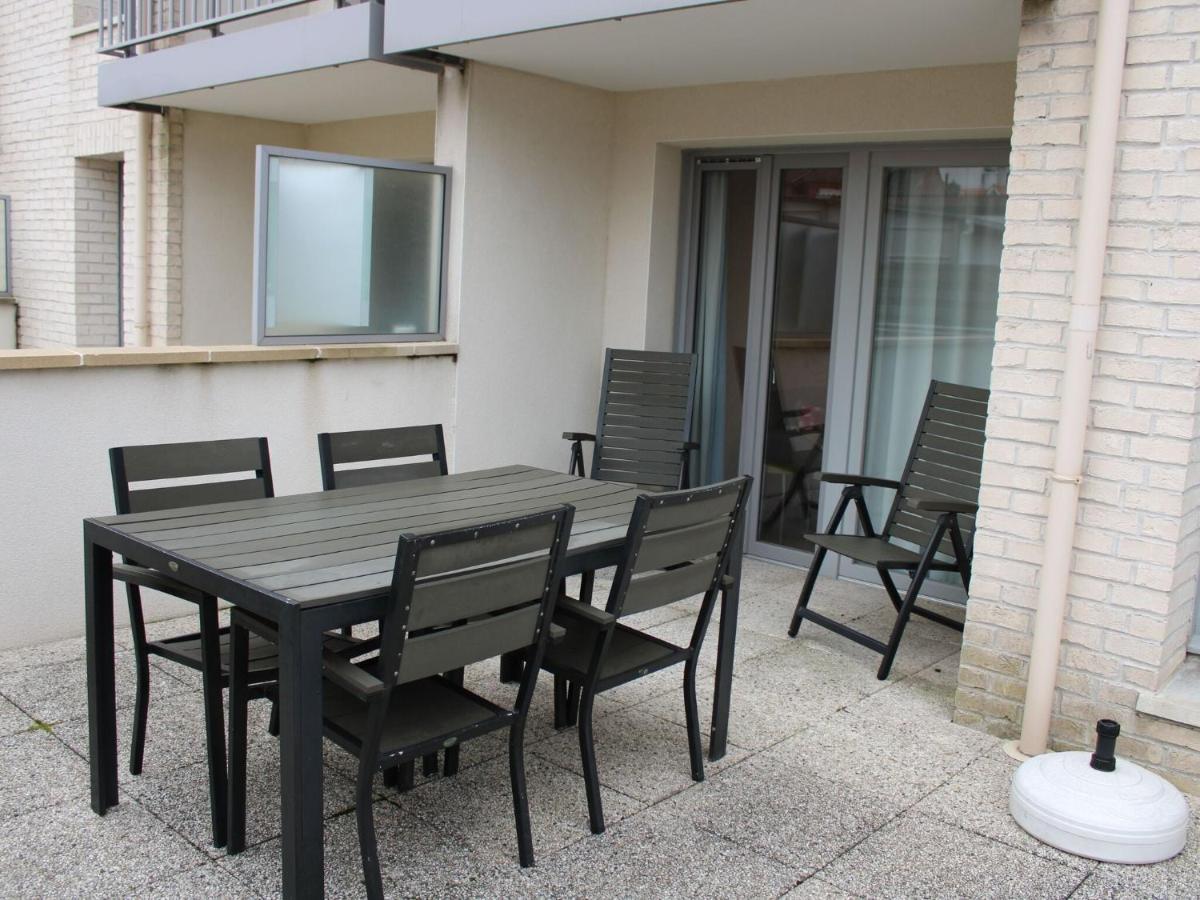 Nice apartment with terrace near the sea