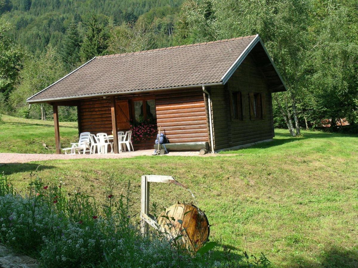 Quaint Chalet in Ventron with Roofed Terrace