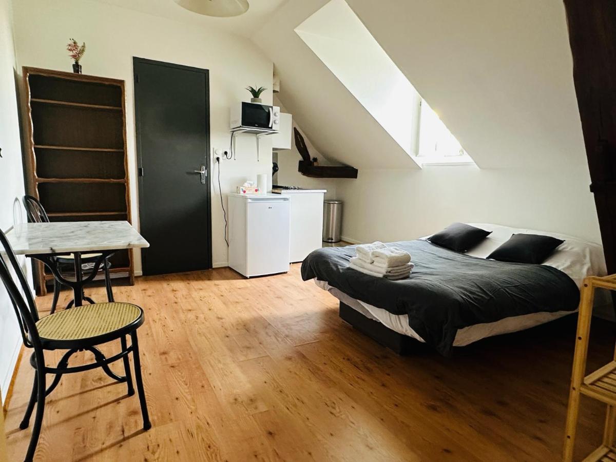 Studio 12 au Calme avec Parking Troyes