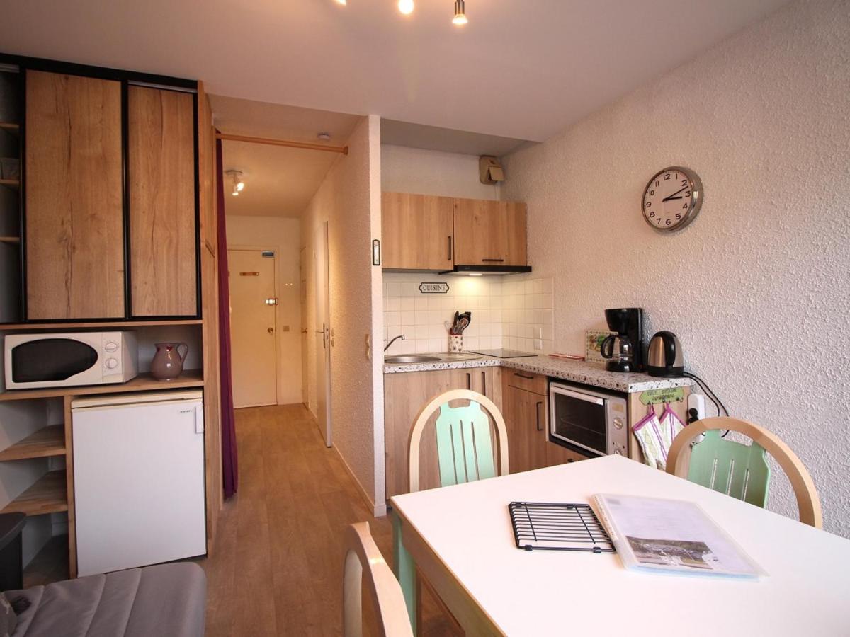 Studio avec Balcon et Ascenseur - 200m du Centre - FR-1-608-137