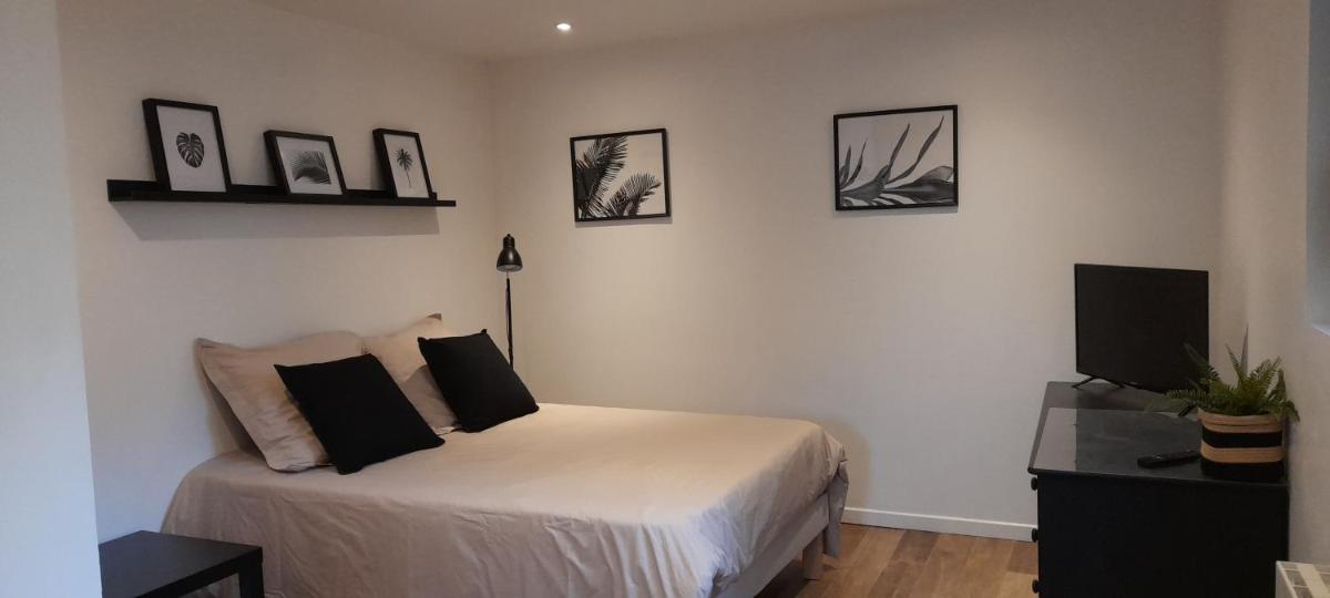 Studio avec jardin et stationnement gratuit à Rouen