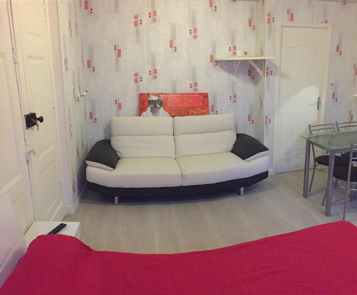 Studio charmant a Neris les Bains 25 m² avec terrasse