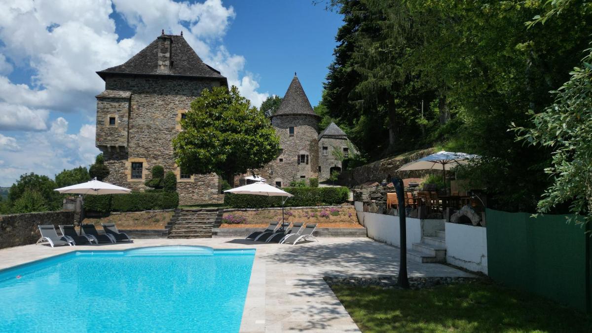 The Unique Round Tower Gite at Chateau de Chauvac