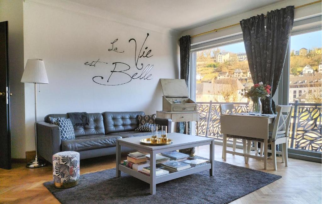 Beautiful Apartment In Bouillon