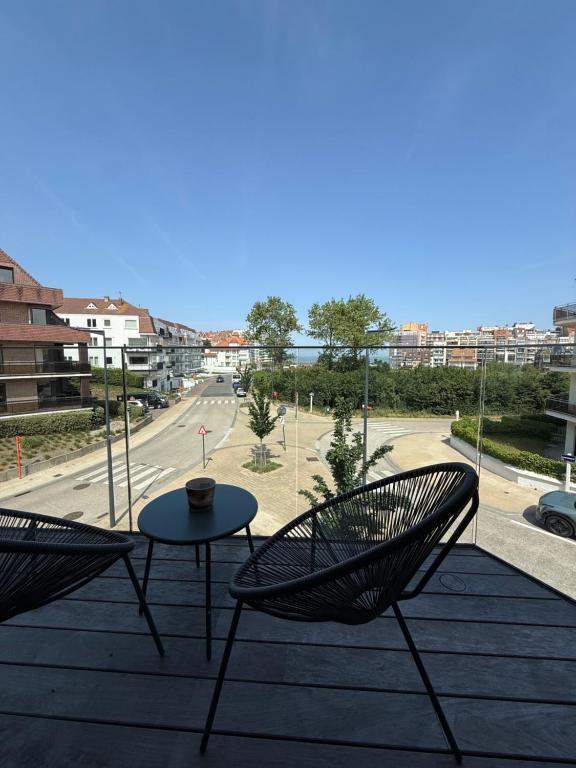 2-bedroom apartment with sea view