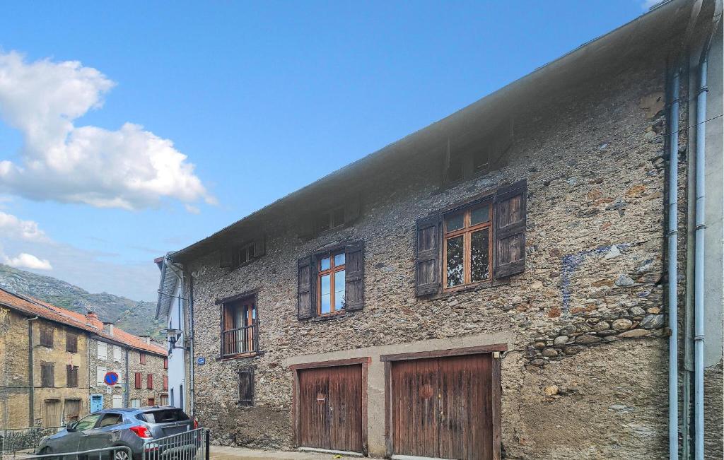 2 Bedroom Awesome Home In Les Cabannes