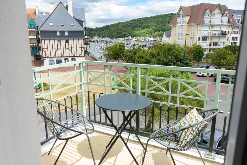 2 pièces Port Cabourg - 2 à 4 personnes - 34 m2 - Balcon - Vue Port - Exclusif Booking !