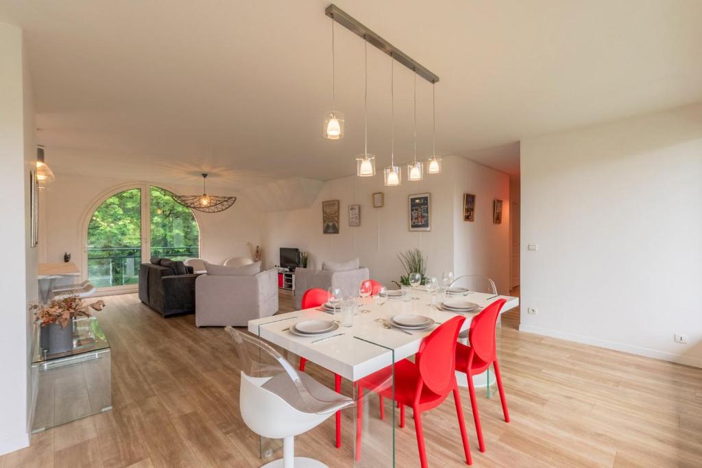 Appart 3 chambres avec parking privé et terrasse
