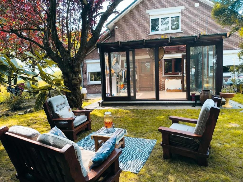 Charming house in Hoegaarden with BBQ and garden
