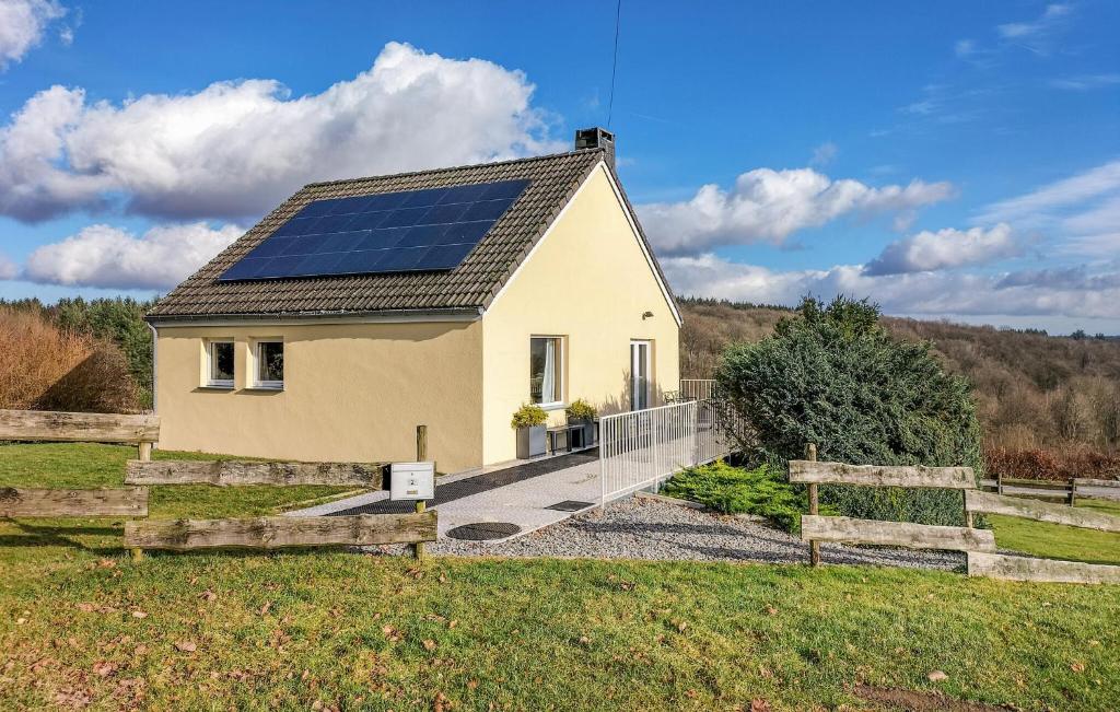 Stunning Home In Vresse-Sur-Semois