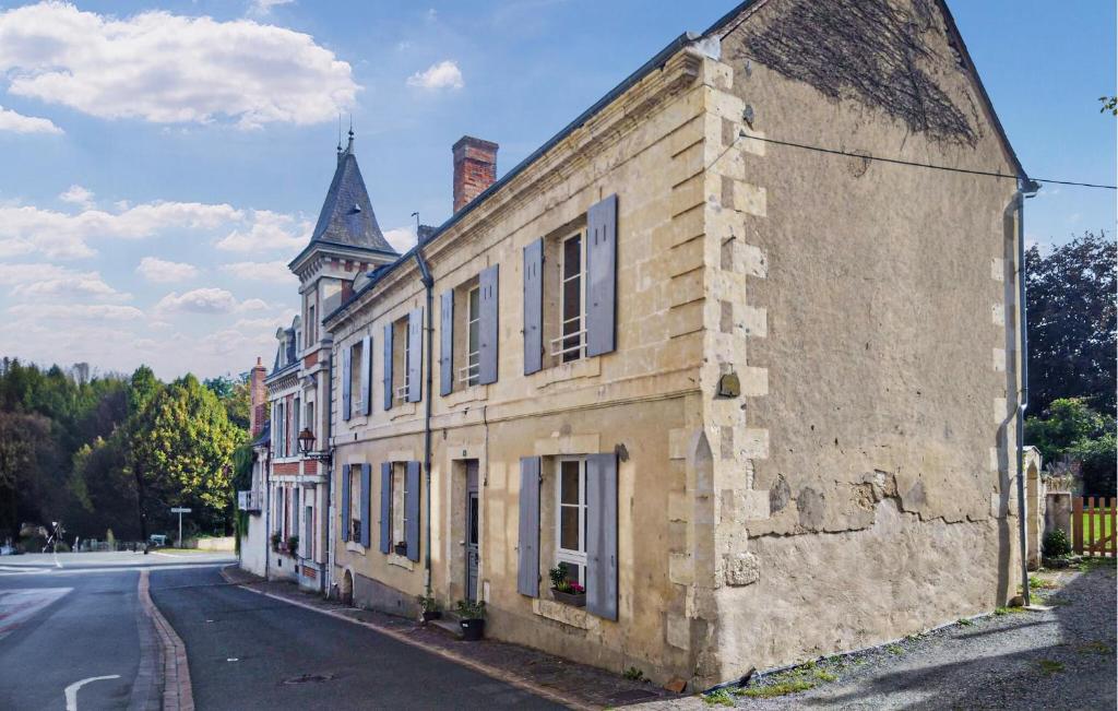 8 Bedroom Gorgeous Home In Courdemanche