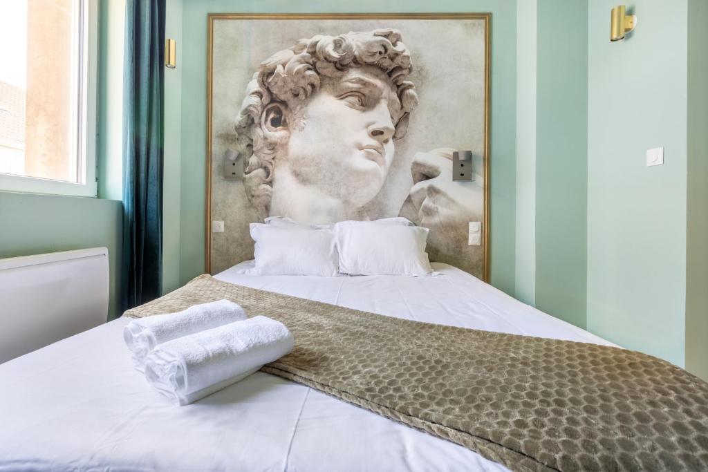 L'Antique Plaza, Appartement atypique et unique avec balnéo, proche centre et plage