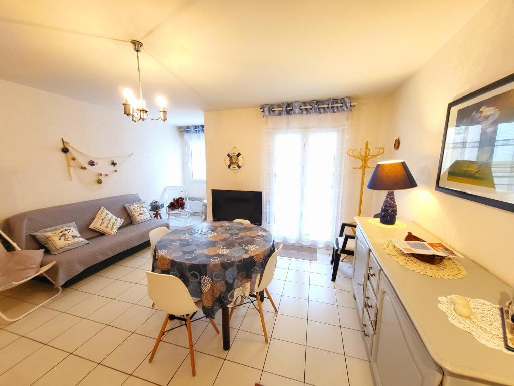 Appartement Cozy, 4 Pers, Centre-Ville, Proche Plage et Commerces - FR-1-92-877