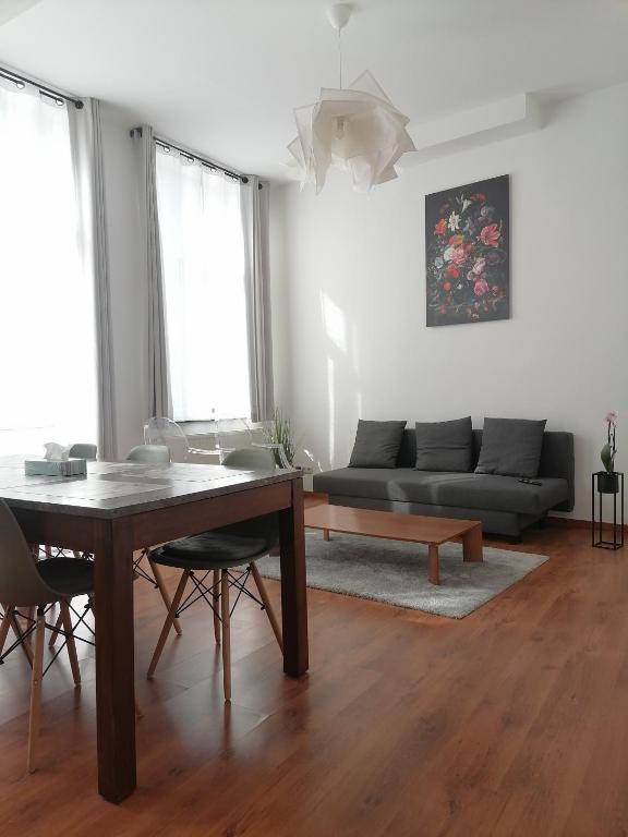 Claude's apartment - European Quarter