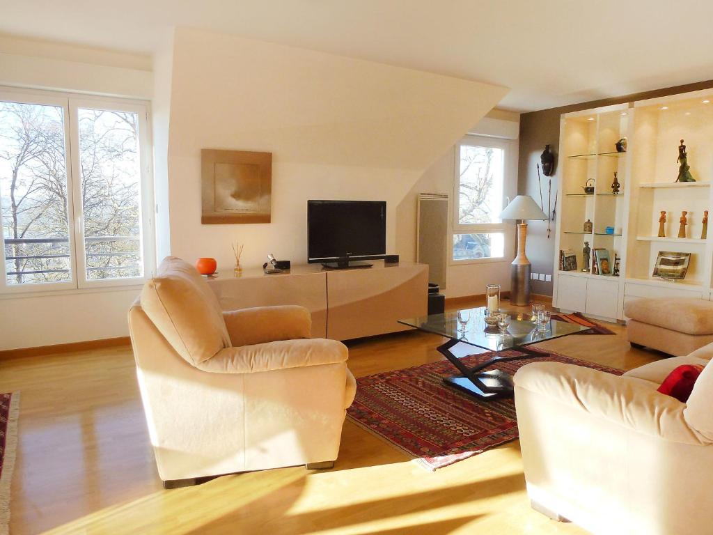 Apartment Elisa-2 by Interhome