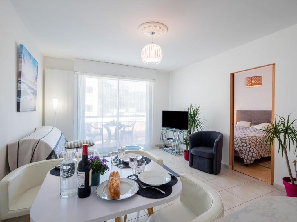 Apartment L'Hippocampe T2 balcon by Interhome