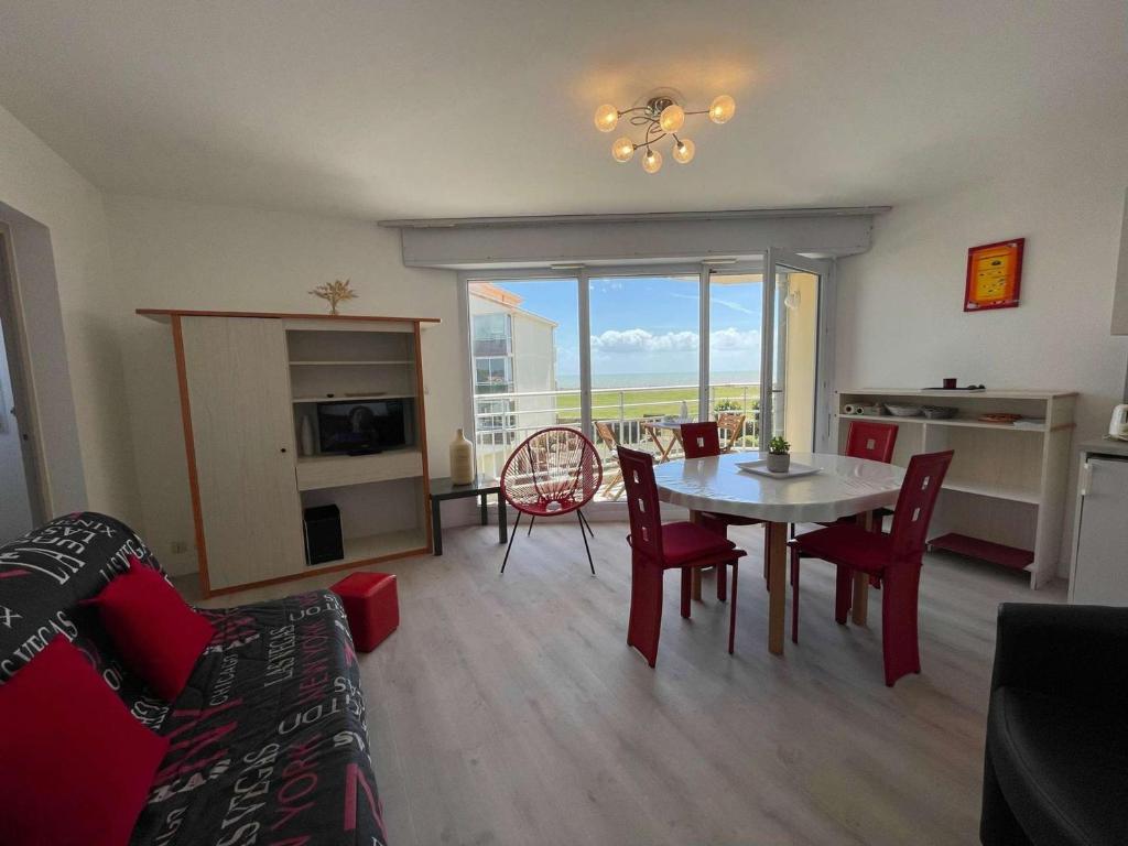 Appartement lumineux, piscine chauffée, parking privatif - FR-1-224C-305