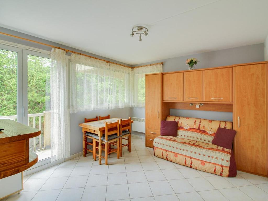 Studio à Cauterets: 4 pers, parking, proche télécabine et centre - FR-1-401-48