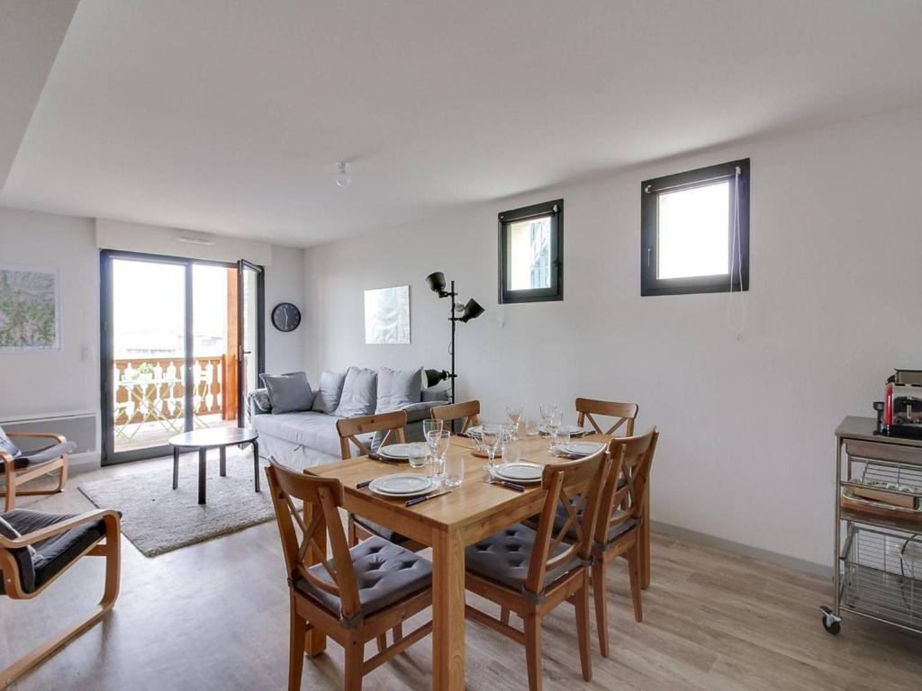 Appartement pour 8, 2 chambres, centre station, 3ème étage, sécurisé, casier à ski - FR-1-404-74
