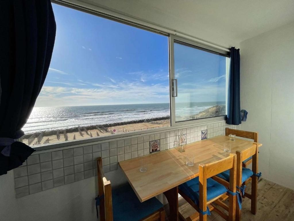 Appartement 3 pièces Saint-Hilaire-de-Riez, 50m plage, parking, animaux admis - FR-1-224C-616