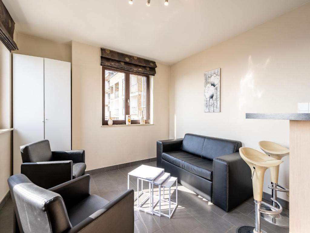 Studio Apartment at Zeedijk with Sea View